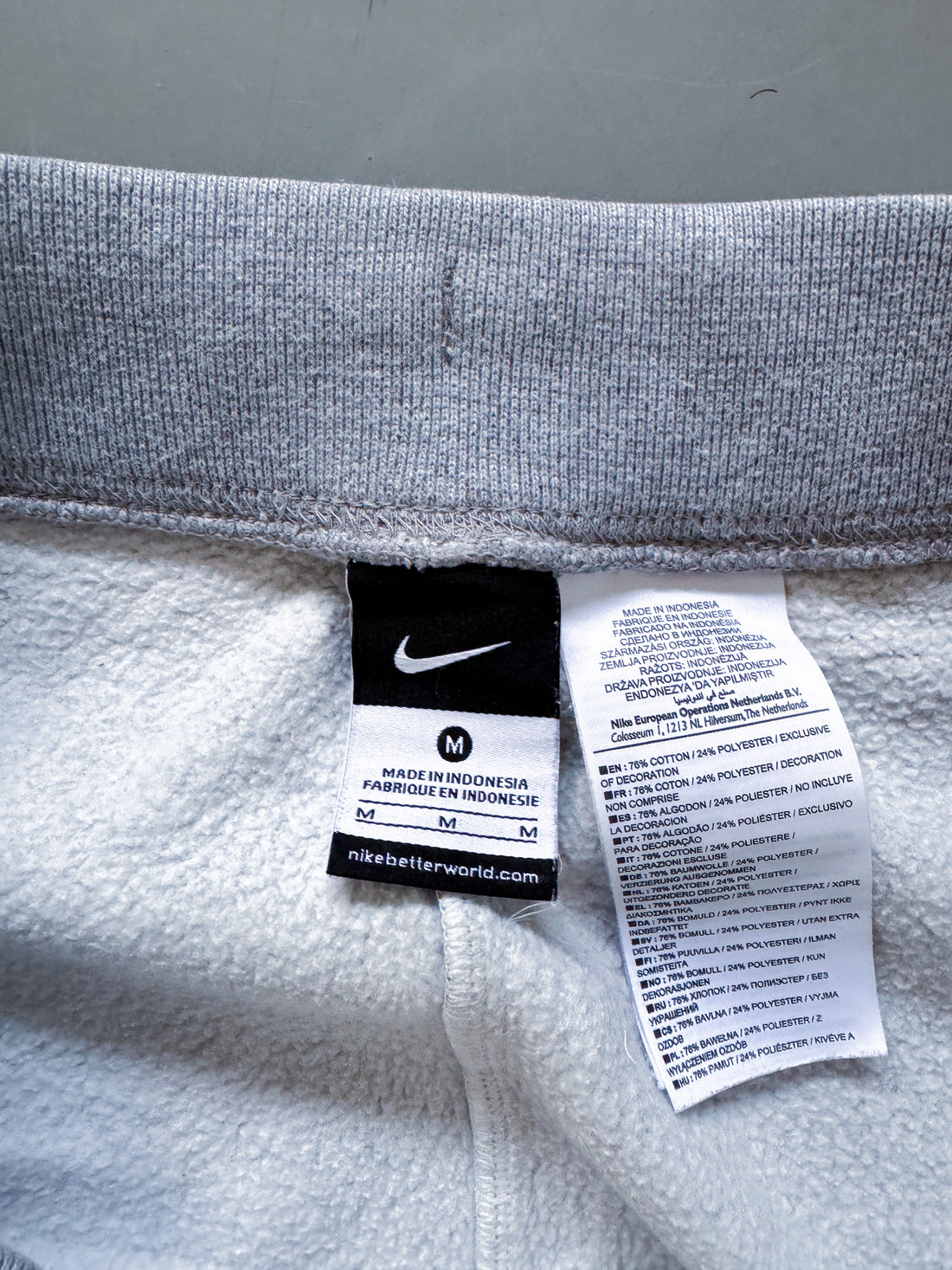 Pantalón Jogger Vintage Nike Gris (Logo Negro) – Oferta Limitada