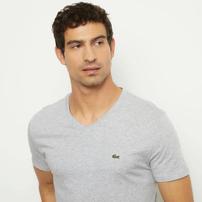 Polera Manga Corta Cuello V Hombre Lacoste