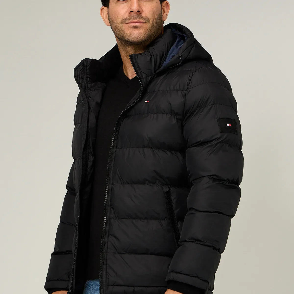 Parka Acolchada Con Gorro Negro Tommy Hilfiger