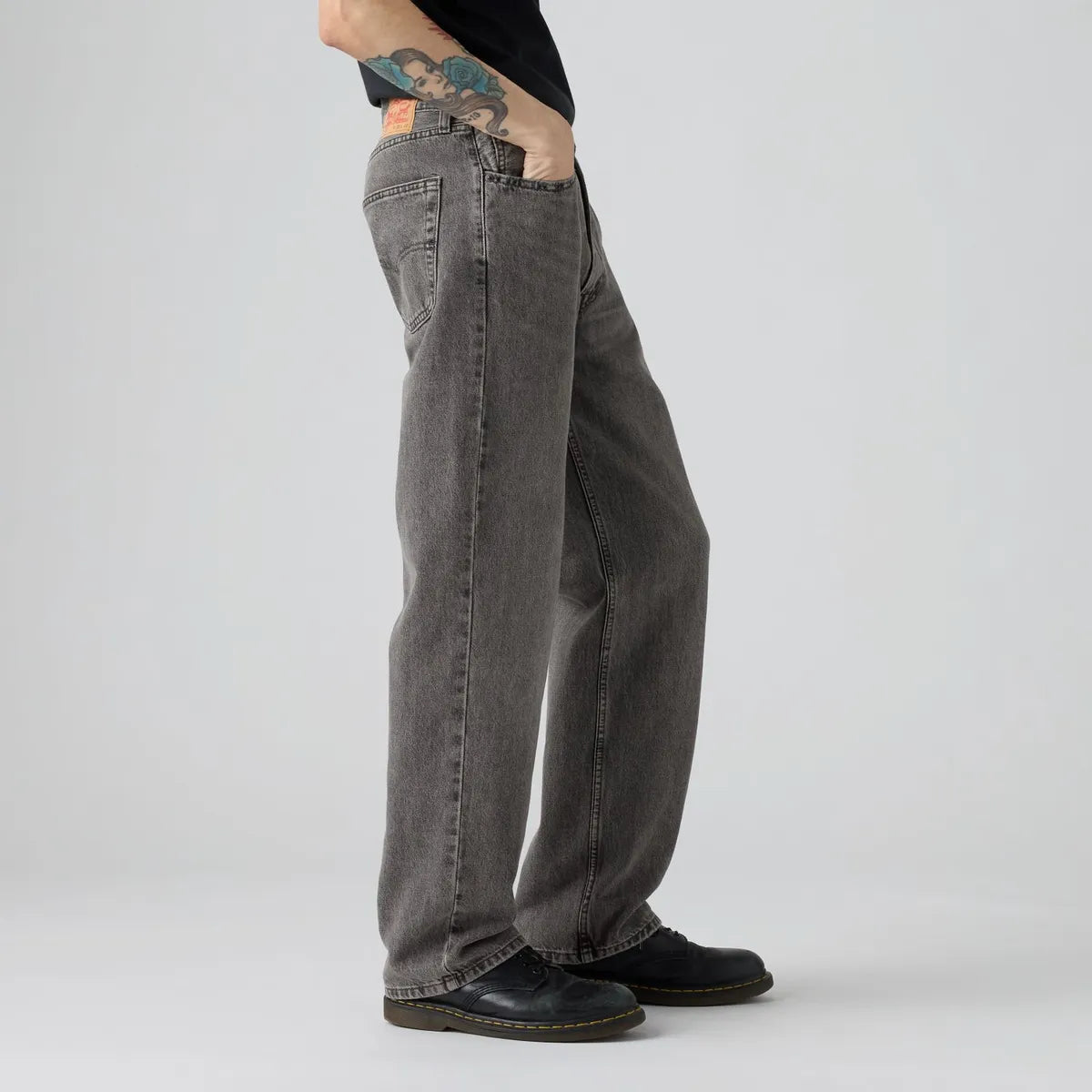 Jeans Hombre 565 Loose Straight Gris Levis